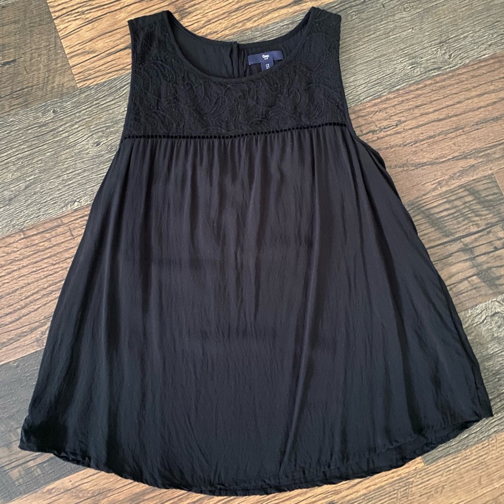 Gap Sleeveless Top